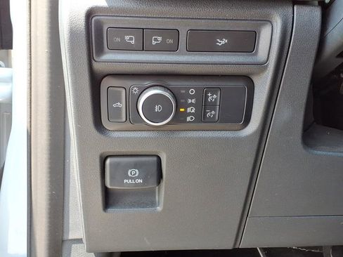 Used 2022 Ford F150 XLT w/ Equipment Group 302A High AWD/4WD image 16