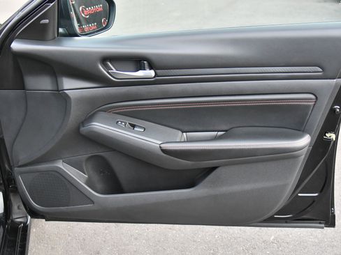 Used 2021 Nissan Altima 2.5 SR image 38