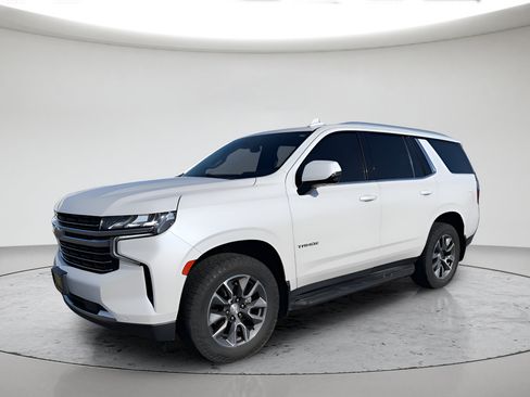 Used 2022 Chevrolet Tahoe LT w/ Luxury Package AWD/4WD image 7