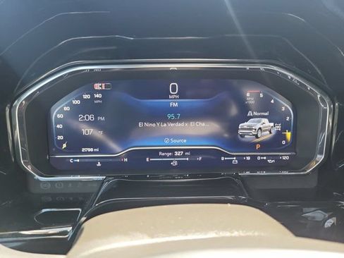 Used 2025 Chevrolet Silverado 1500 RST AWD/4WD image 17