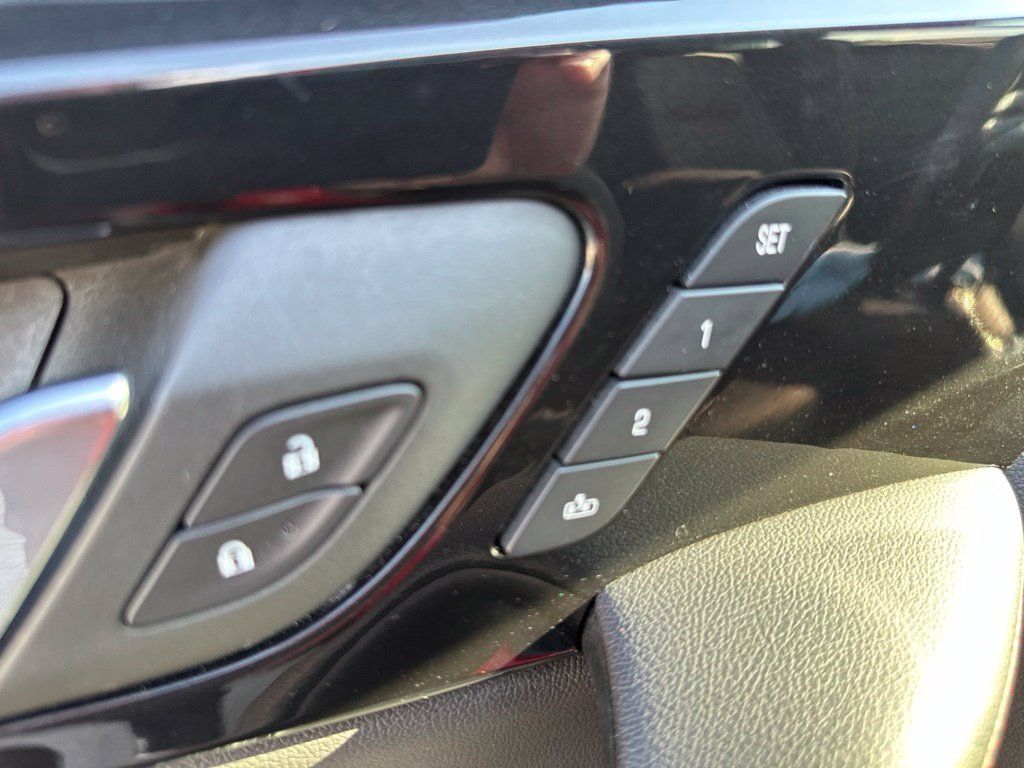 Used 2023 Chevrolet Blazer RS w/ Enhanced Convenience Package FWD image 16