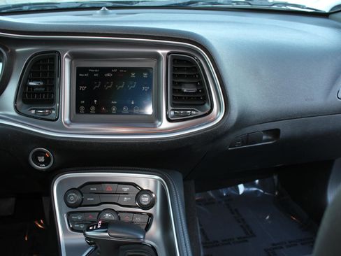 Used 2021 Dodge Challenger SXT RWD image 18