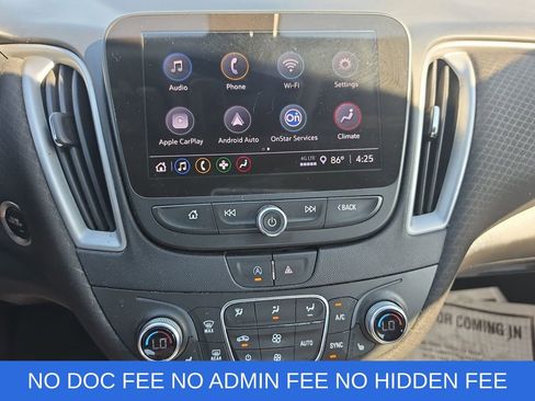 Used 2022 Chevrolet Malibu LT FWD image 21