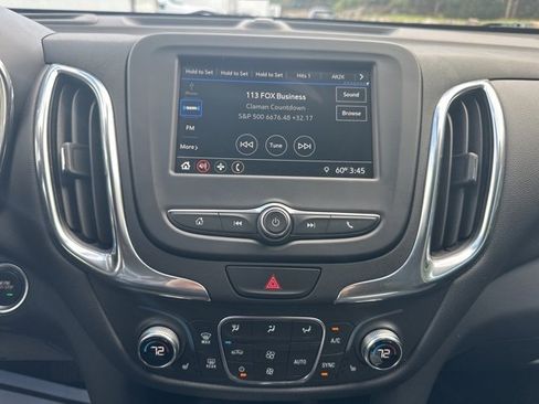 Used 2019 Chevrolet Equinox LT w/ Driver Convenience Package image 21