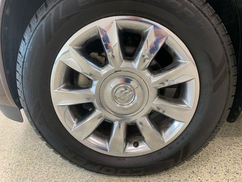 Used 2015 Buick Enclave Leather image 11