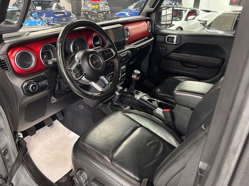 Used 2018 Jeep Wrangler Rubicon image 24