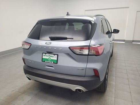 Used 2022 Ford Escape Titanium image 7