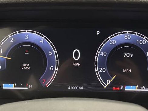 Certified 2024 Jeep Grand Cherokee Limited w/ Luxury Tech Group II AWD/4WD image 17