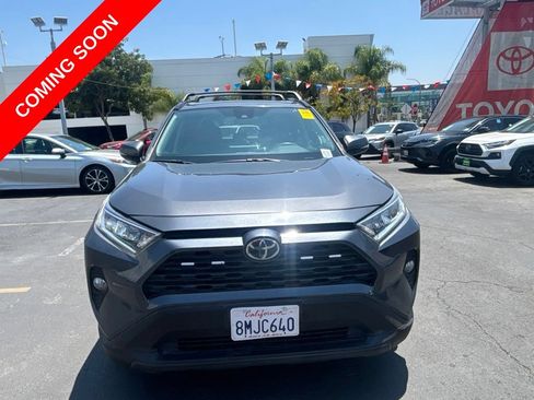 Used 2019 Toyota RAV4 XLE w/ Carpet Mat Package FWD image 11