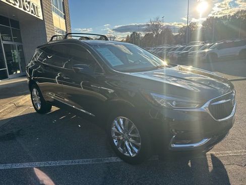Used 2021 Buick Enclave Premium w/ Sun and Sites Package image 5