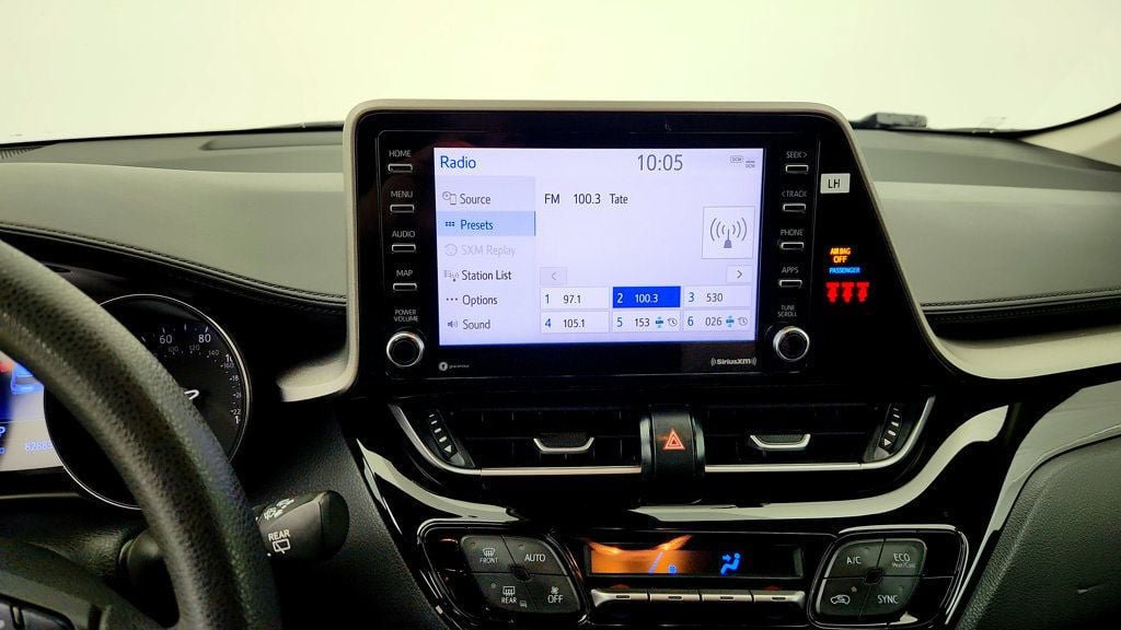 Used 2020 Toyota C-HR LE FWD image 17