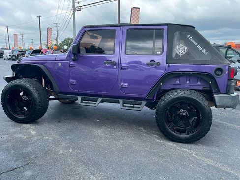 Used 2017 Jeep Wrangler Unlimited Sport w/ Quick Order Package 23S AWD/4WD image 7