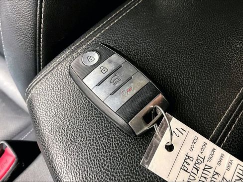 Used 2019 Kia Niro Touring image 13