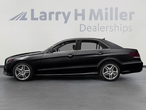 Used 2016 Mercedes-Benz E 350 Sedan image 3