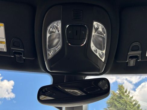 Used 2024 Jeep Compass Limited image 19