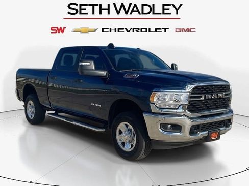 Used 2024 RAM 2500 Big Horn w/ Bed Utility Group image 1