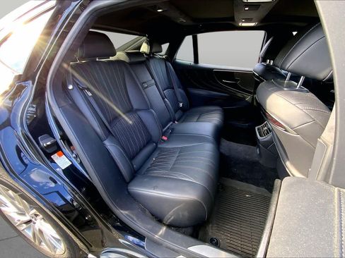 Certified 2022 Lexus LS 500 AWD w/ Interior Upgrade Package image 20