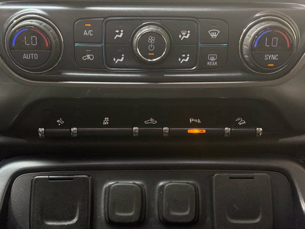 Used 2018 Chevrolet Silverado 1500 LTZ Z71 w/ Centennial Edition AWD/4WD image 15