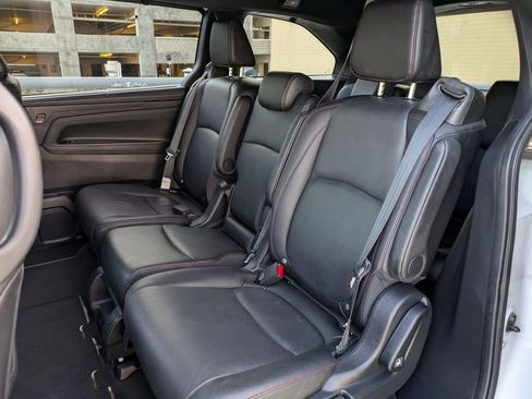 Used 2025 Honda Odyssey Sport-L image 24