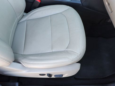 Used 2019 Ford Explorer Limited FWD image 23