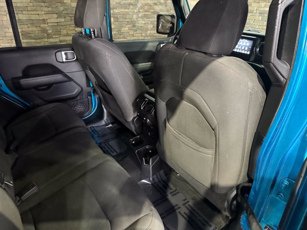 Used 2019 Jeep Wrangler Unlimited Sahara w/ Safety Group AWD/4WD image 30
