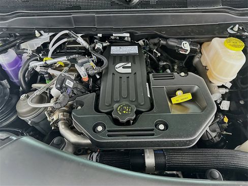 New 2026 RAM 5500 Tradesman image 17