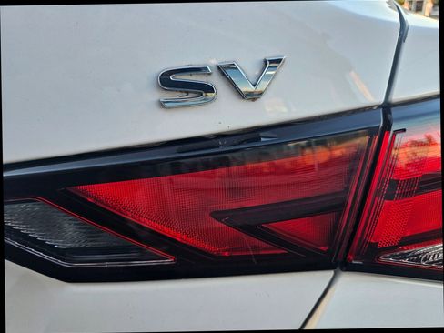 Used 2021 Nissan Sentra SV image 29
