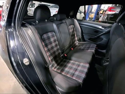 Used 2019 Volkswagen GTI S image 27