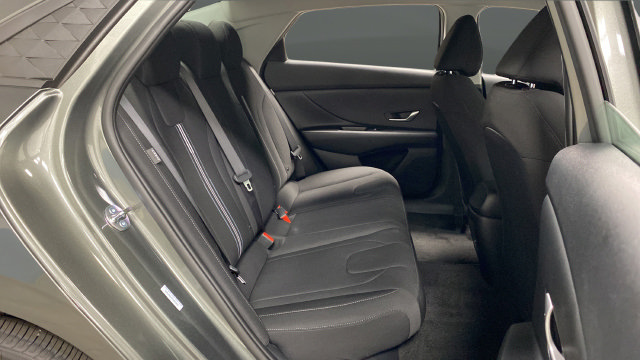 New 2026 Hyundai Elantra Hybrid FWD image 25