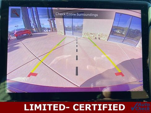 Used 2022 Jeep Grand Cherokee Limited image 36