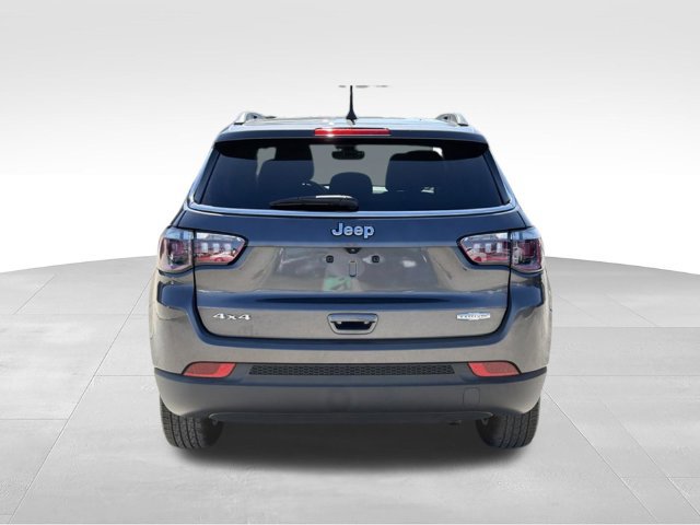 Used 2022 Jeep Compass Latitude w/ Convenience Group AWD/4WD image 4