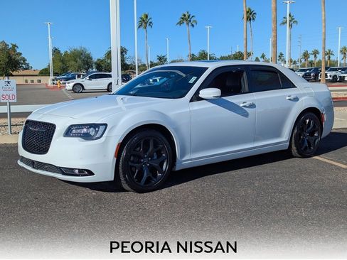 Used 2022 Chrysler 300 S w/ Safetytec Plus Group image 1