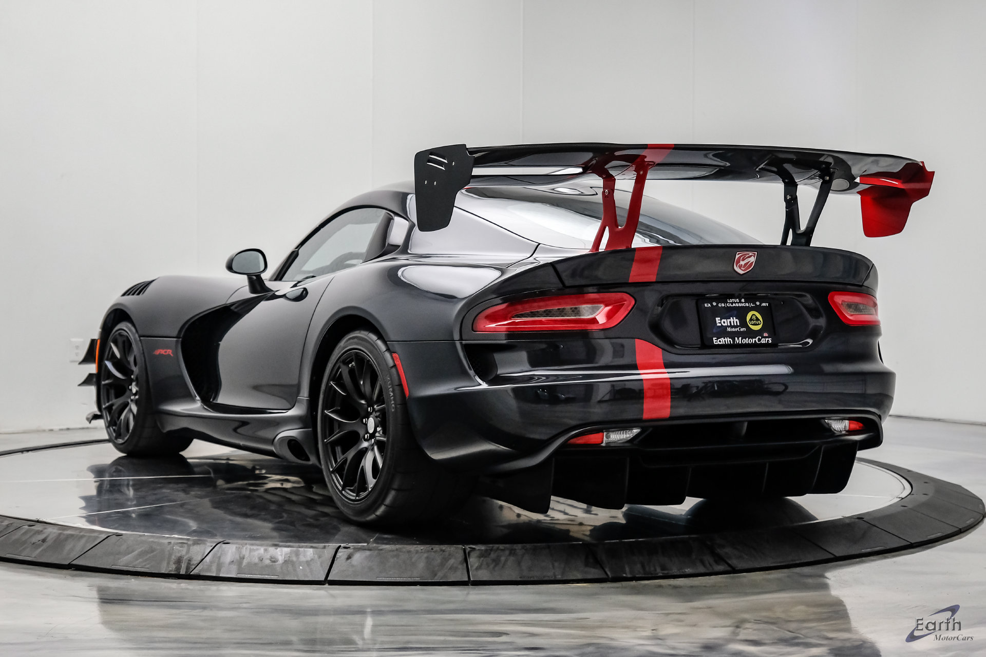 Used 2017 Dodge Viper ACR w/ Extreme Aero Package RWD image 13
