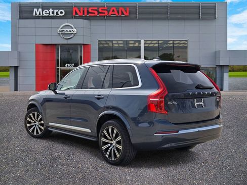 Used 2023 Volvo XC90 B6 Plus image 4
