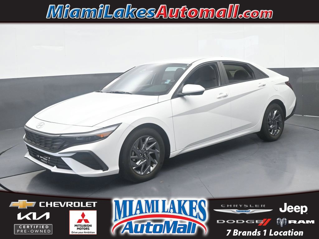 Used 2024 Hyundai Elantra SEL FWD 360° Tour