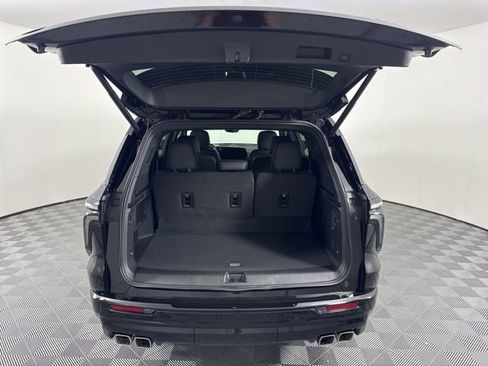 New 2026 Chevrolet Traverse High Country AWD/4WD image 13
