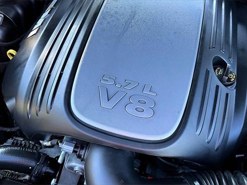 Used 2018 Dodge Charger R/T w/ Blacktop Package image 28