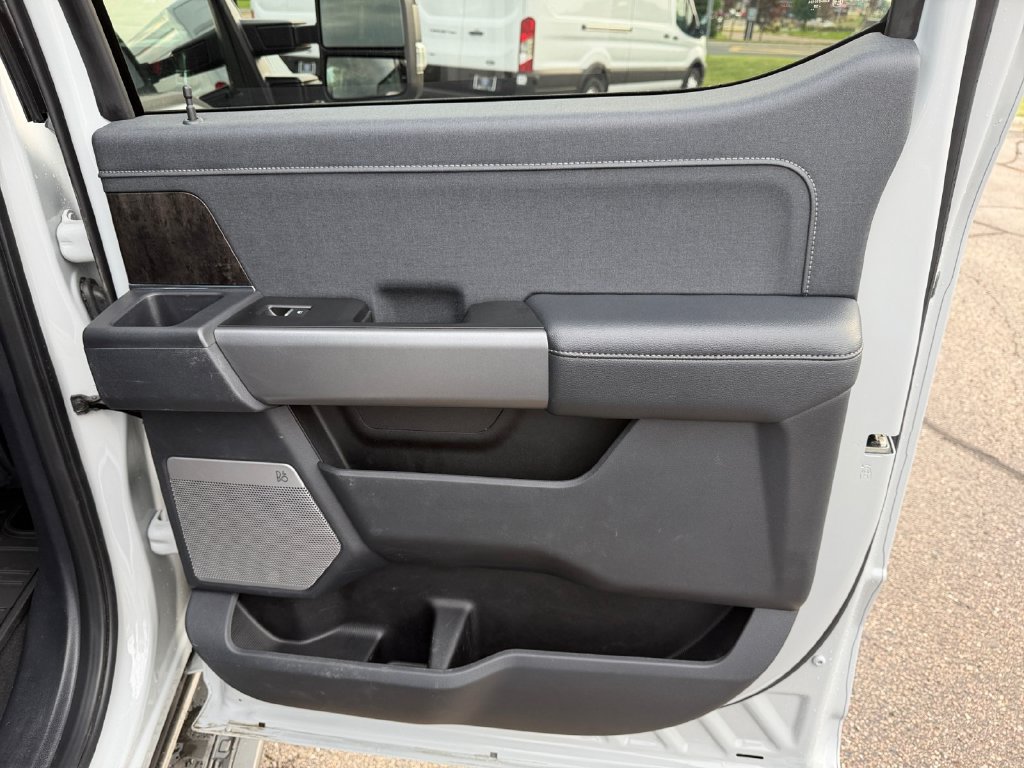 Used 2025 Ford F350 Lariat AWD/4WD image 22