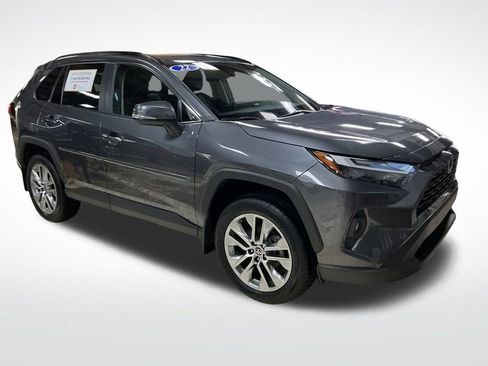 Certified 2022 Toyota RAV4 XLE Premium image 7
