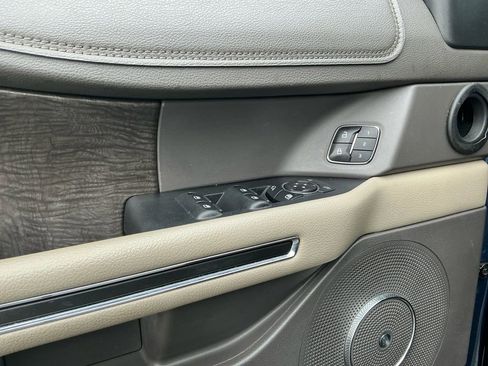 Used 2019 Ford Expedition Limited w/ Special Edition Package image 16