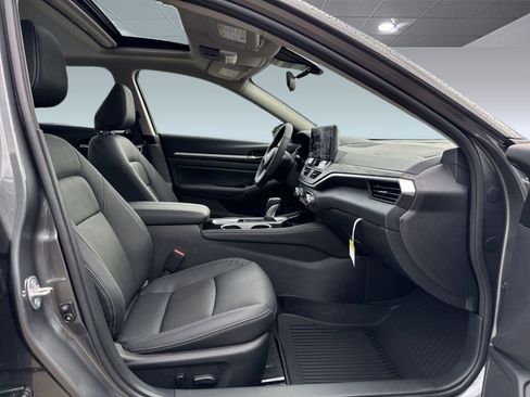 New 2025 Nissan Altima 2.5 SL image 28