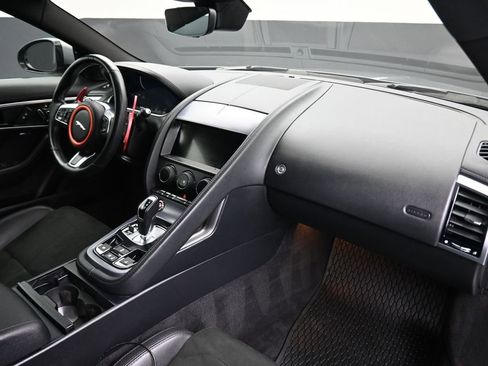 Used 2021 Jaguar F-TYPE Convertible image 31