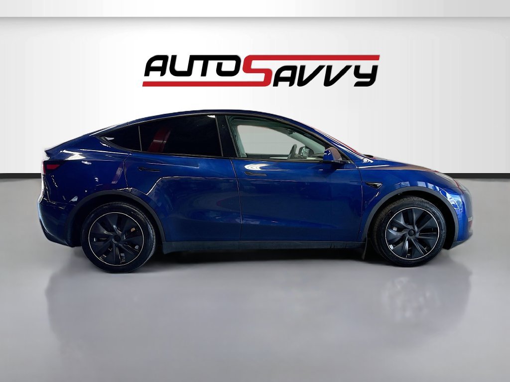 Used 2024 Tesla Model Y Long Range AWD/4WD image 8