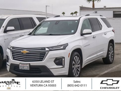 Used 2023 Chevrolet Traverse Premier FWD image 1