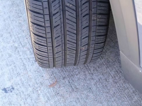 Used 2024 Volkswagen Taos SE w/ MDO Package FWD image 30