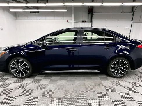 Used 2020 Toyota Corolla SE w/ SE Premium Package image 14