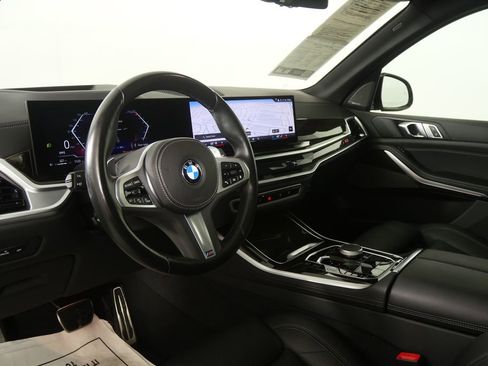 Certified 2024 BMW X5 xDrive40i w/ M Sport Package AWD/4WD image 12