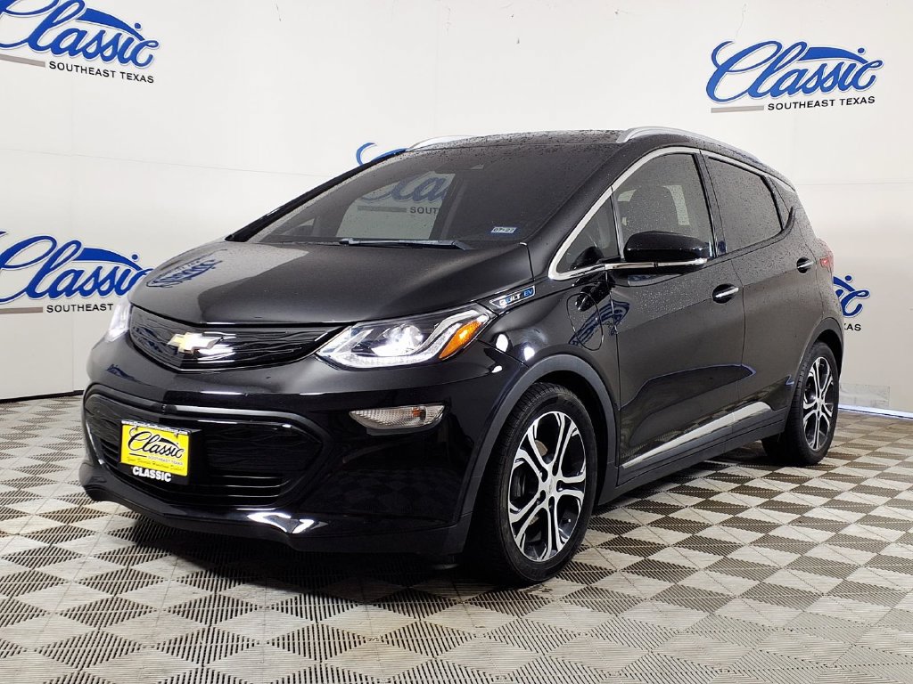 Used 2021 Chevrolet Bolt Premier w/ Infotainment Package FWD image 5