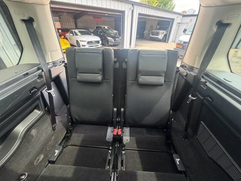 Used 2014 Land Rover LR4 HSE AWD/4WD image 33
