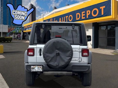Used 2023 Jeep Wrangler Sport AWD/4WD image 4